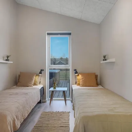 Amazing In With Kitchen *