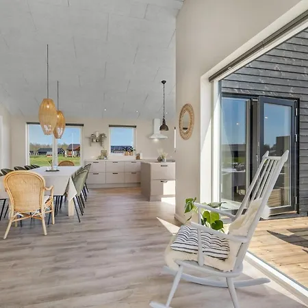 Amazing In With Kitchen Semesterbostad *