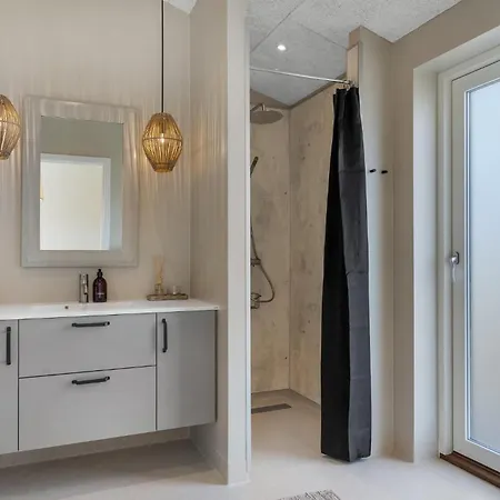 Amazing In With Kitchen Semesterbostad *