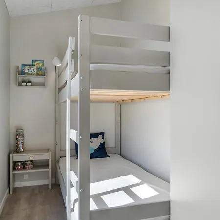 Semesterbostad Amazing In With Kitchen *