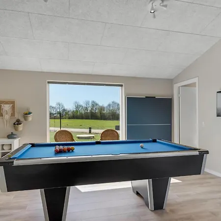 Semesterbostad Amazing In With Kitchen *